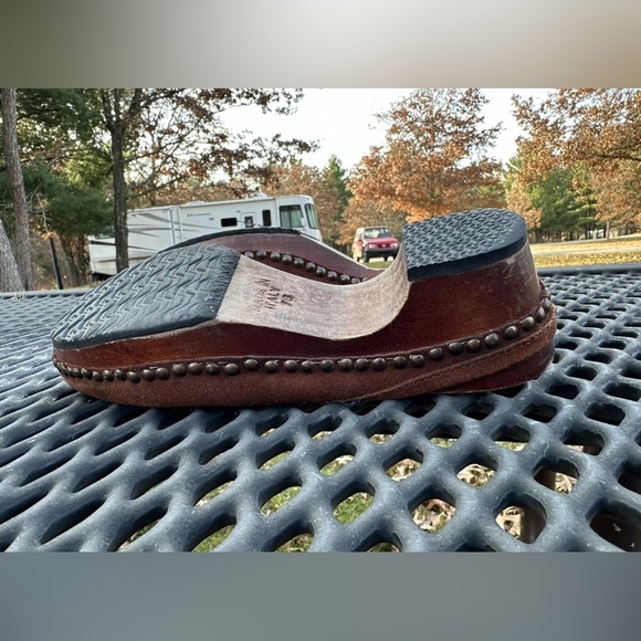 Women’s Brown Clogs / Mule Shoes Size 7 Suede Studded Wood Heels Made in Italy - Picture 7 of 12